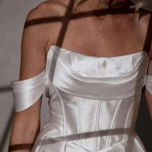 MWL Bridal Cuffs - Mikado fabric - Picture 1 of 3